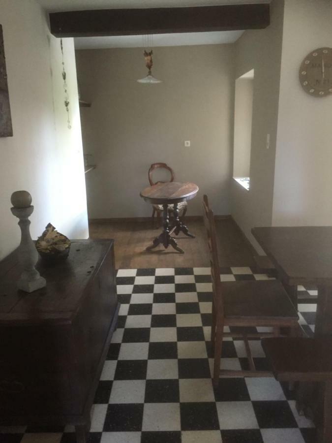 Le Gite De La Vieille Eglise Tenneville Εξωτερικό φωτογραφία